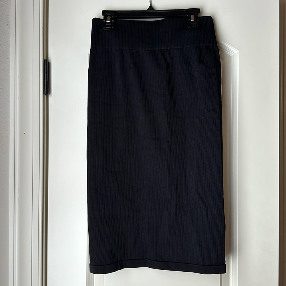 Balance/Vitality Pencil Skirt Linear Midi